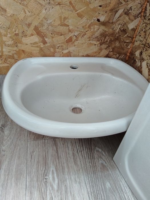 Продам раковину в ванную