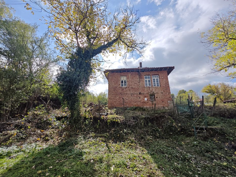 Къща в село Костел ( Еленския балкан )