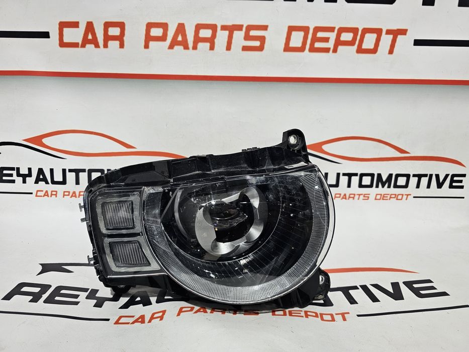 Far dreapta led Land Rover Defender 2 cod L8B2-13W029-HJ