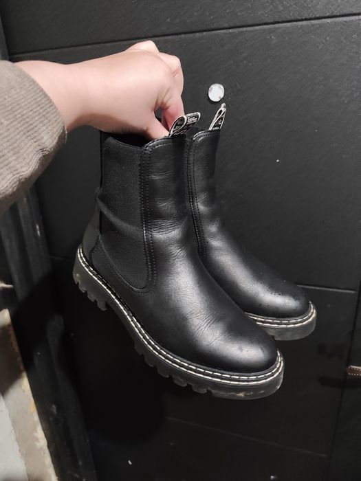 Дамски боти номер 39