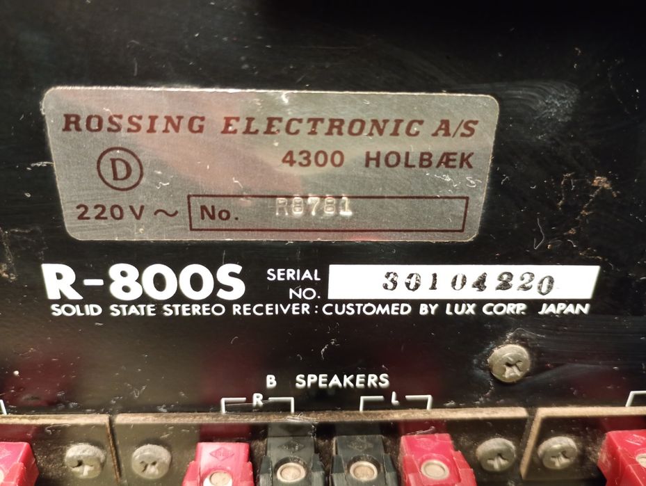 De vanzare - amplituner  Luxman R-800S