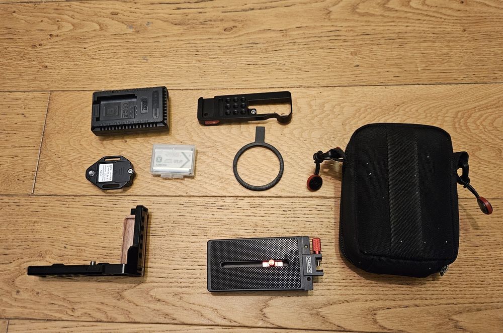Vand pachet Rig si telecomanda Sony ZV1, Rig Grip Baterie