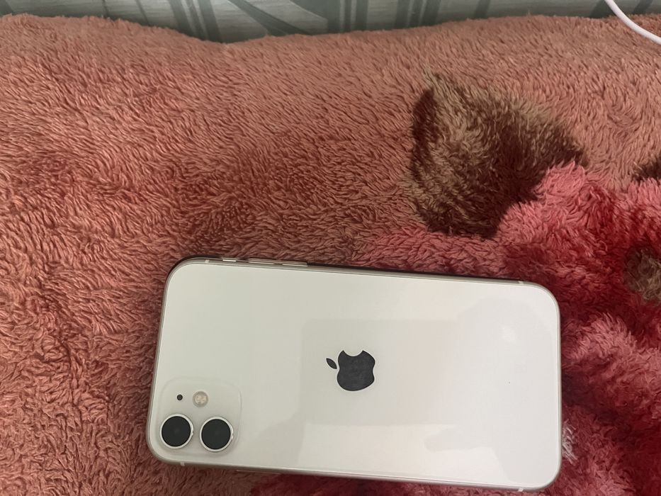 iPhone 11 хорошего состояние