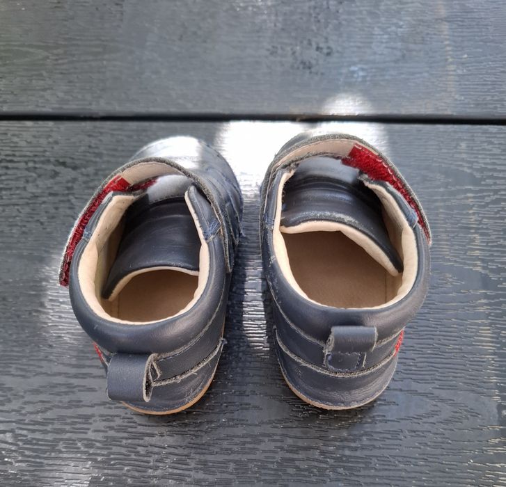 Боси обувки в цвят син дракон КК