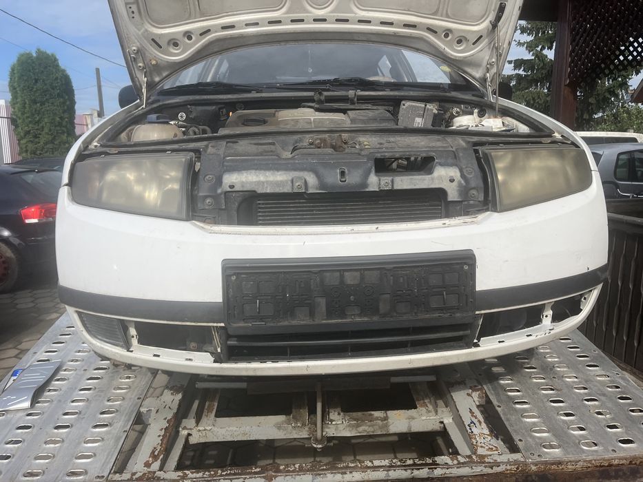 piese skoda fabia 1,2 i far capota bara stop