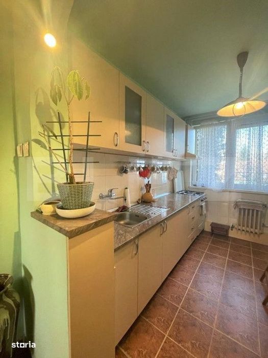 Apartament 3 camere, decomandat, 65 mp, zona Piata 14 Iulie