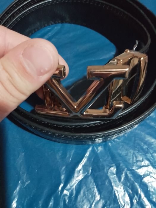 Vând curea nouă nouță