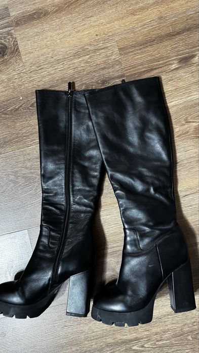 Продам сапоги basconi