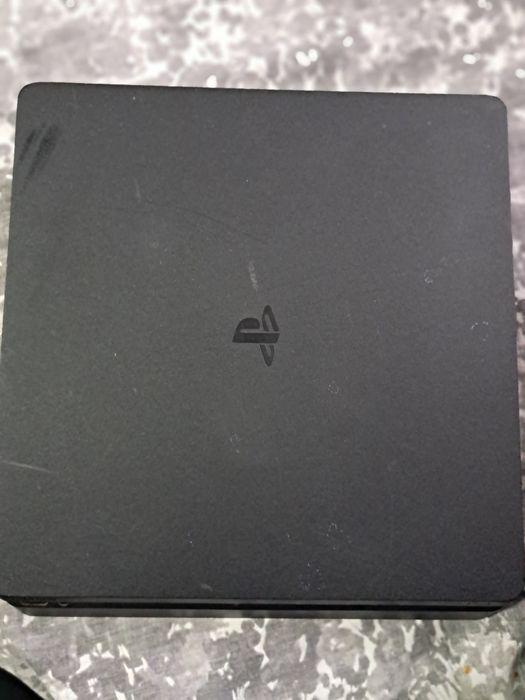Playstation4 slim in stare bună!