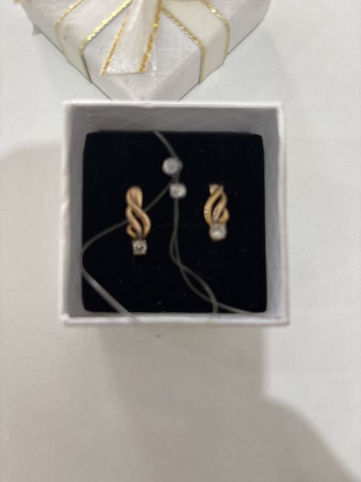 серьги золото продам