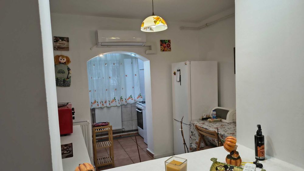 Vând apartament 2 camere cartier 1 Mai