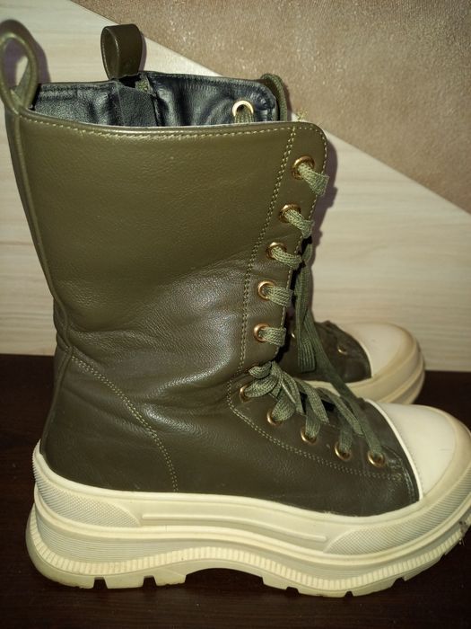 Дамски спортни обувки 37номер 40лв,Дамски кубинки 37номер