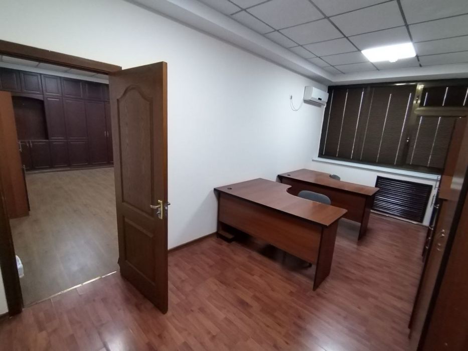 Аренда под офис С Мебелью 65кв.м 3 комната Алайский! 1600у.е