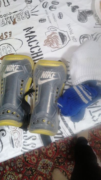 Продам бутцы 36 размер  Демекс