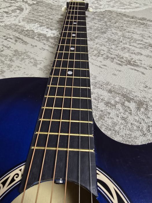 Продам новую гитару