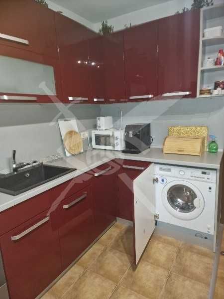 Продава се Тристаен апартамент в Пловдив, Христо Смирненски - 82 кв.м за 1832 €/кв.м - Снимка #1