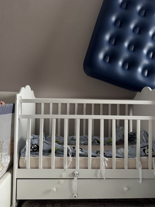 Продам детский манеж.