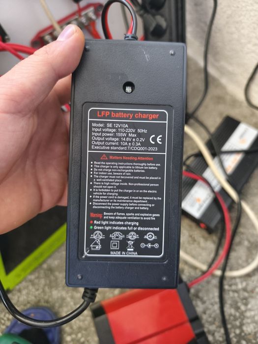 Зарядно само за lifepo4 батерии 12v 10А и 20A
