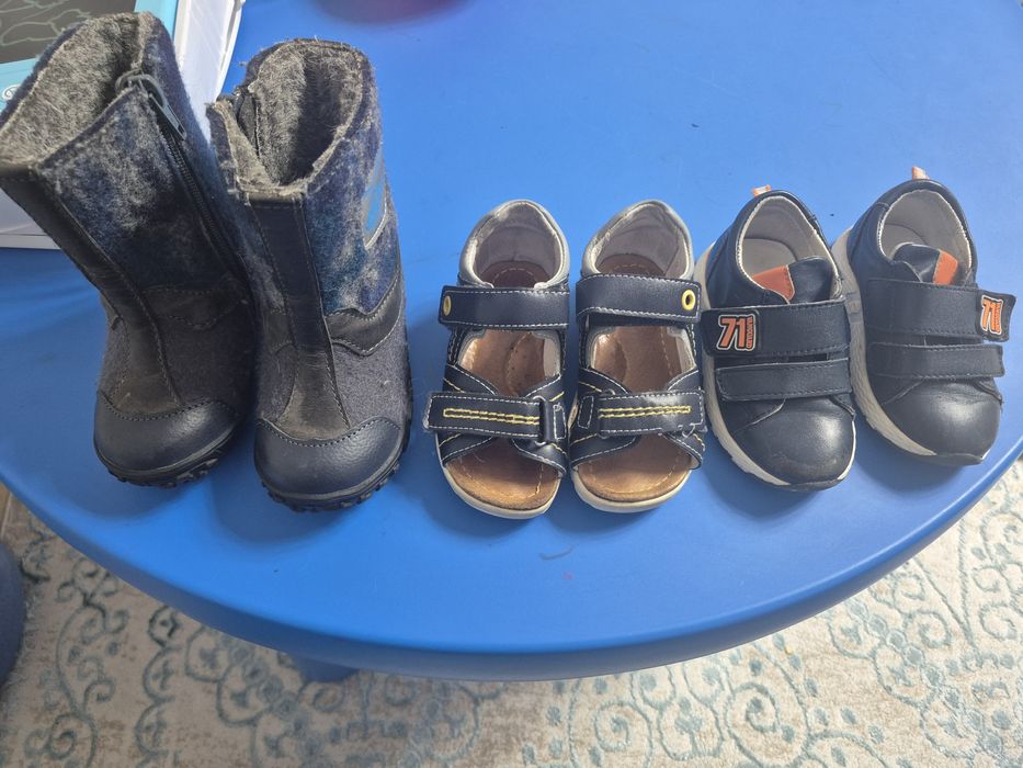 Продам детскую обувь размер 23. Сразу на 3 сезона Зима, Весна, Лето