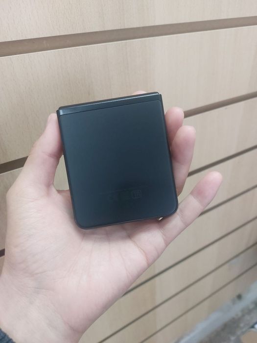 Самсунг Z flip 3