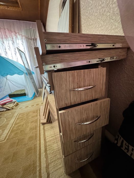 Срочно продается мебель детский двухэтажный