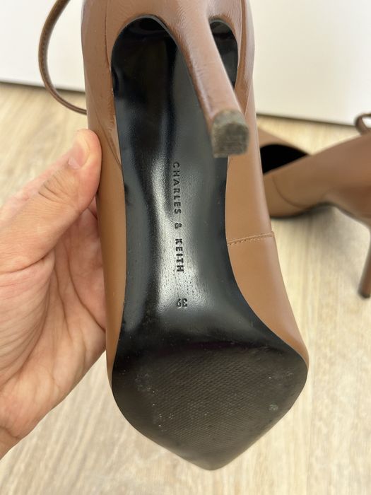 Туфли Charles&Keith