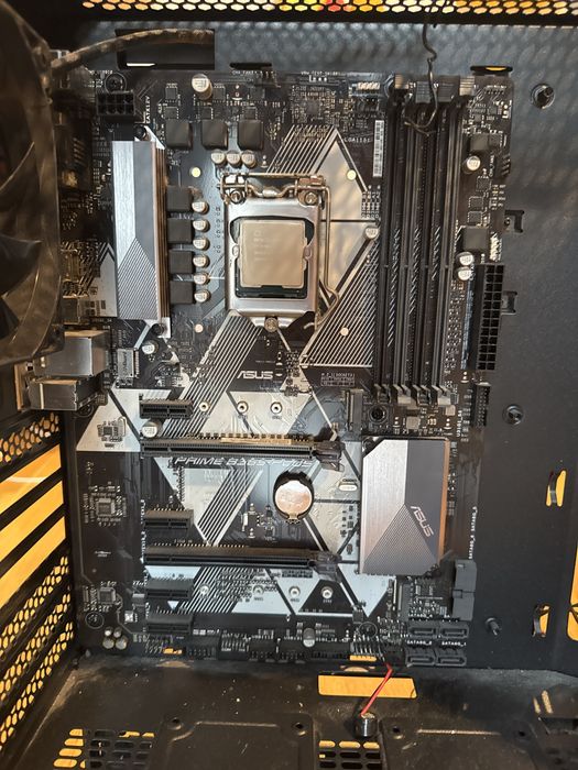 Intel core i7 9th gen cu placa asus prime b365-plus lga 1151