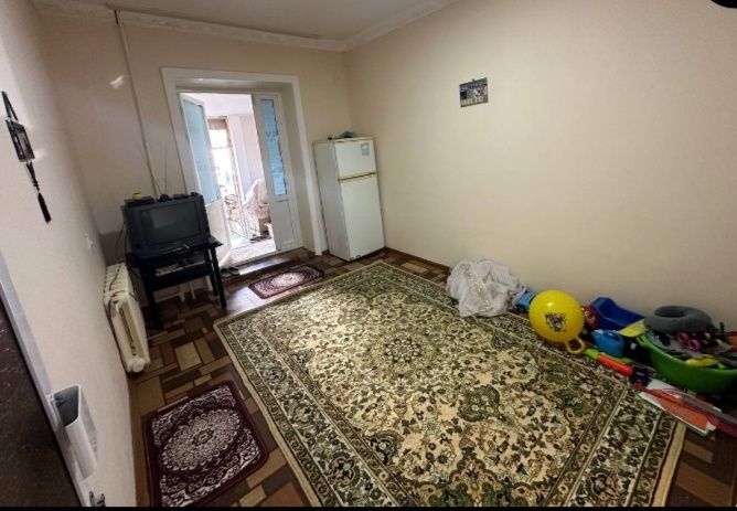 Продаётся 3х ком кв.  1 этаж. 5мкр