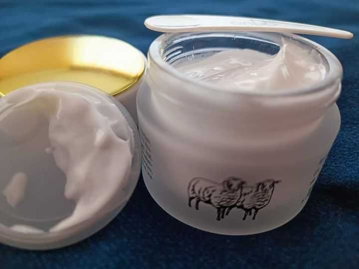 Крем за лице против бръчки и пигментни петна