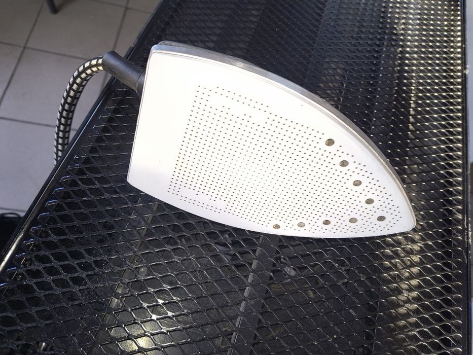 Masa și statie călcat profesională