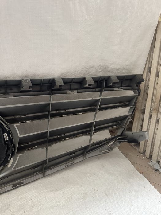 Оригинална решетка Мерцедес Б246 Mercedes B246 W246