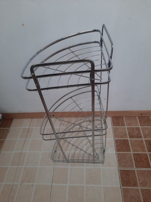 Ванная полочка металлические.