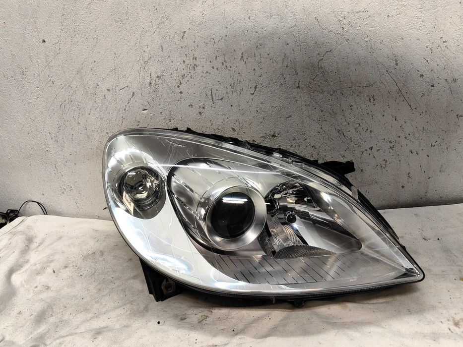 Оригинален фар Мерцедес Б  Mercedes B 169
