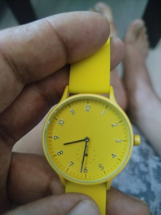 Продам срочно часы