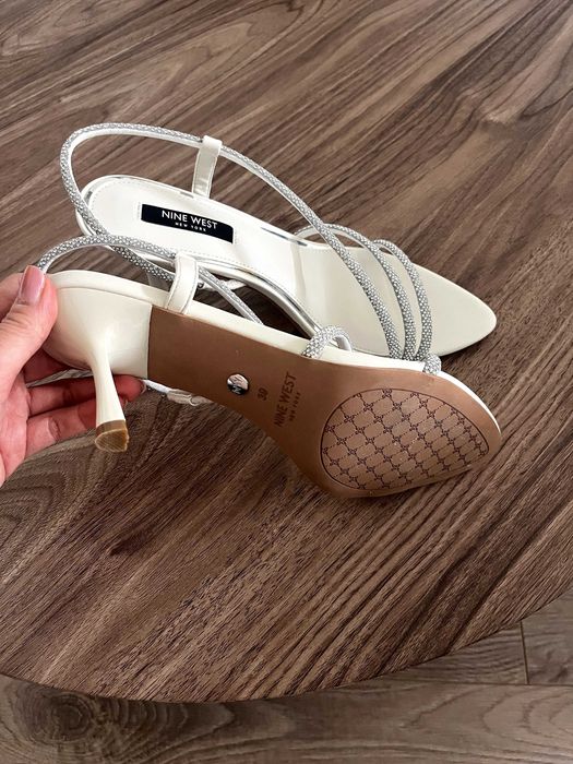 Сандали Nine West