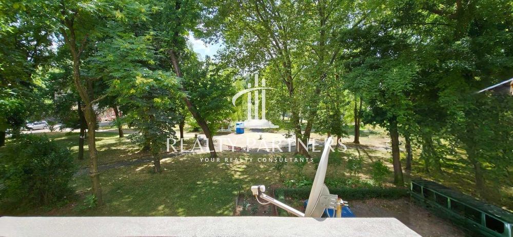 Дава се под наем Двустаен апартамент в Перник, Изток - 60 кв.м за 255 € - Снимка #15