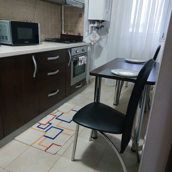 Închiriez garsoniera(hotelier) sau pe termen lung 280 euro lună