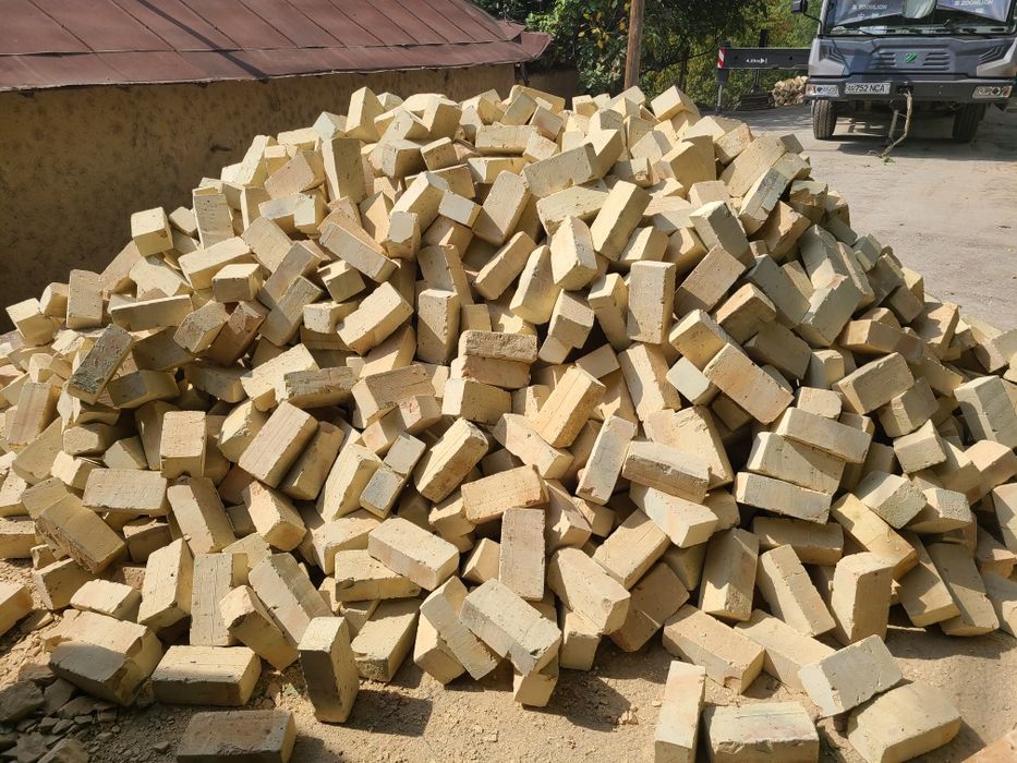 Пишган гишт етказиб берамиз