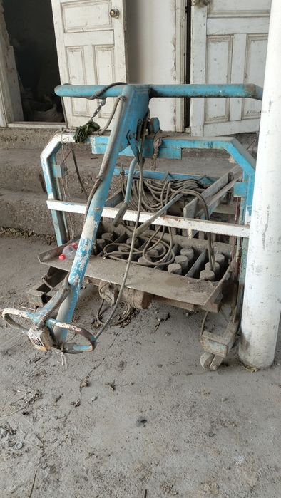 Станок шлакаблок, аппарат