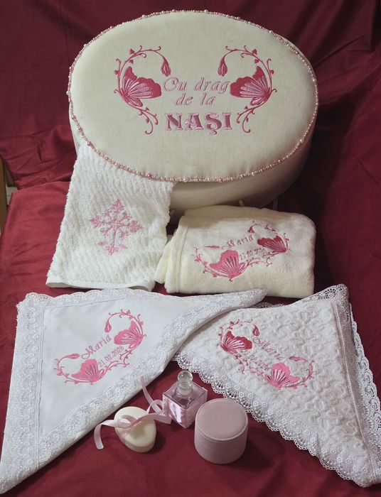 Cutii trusou botez buretate catifea