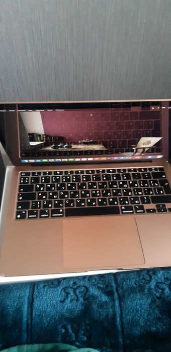 Macbook air m1 8/256