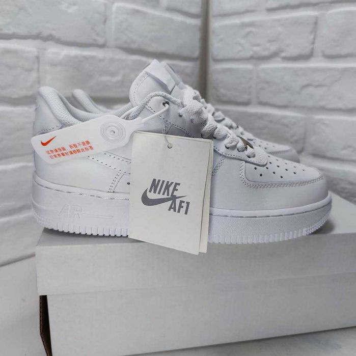 кроссовки от Nike