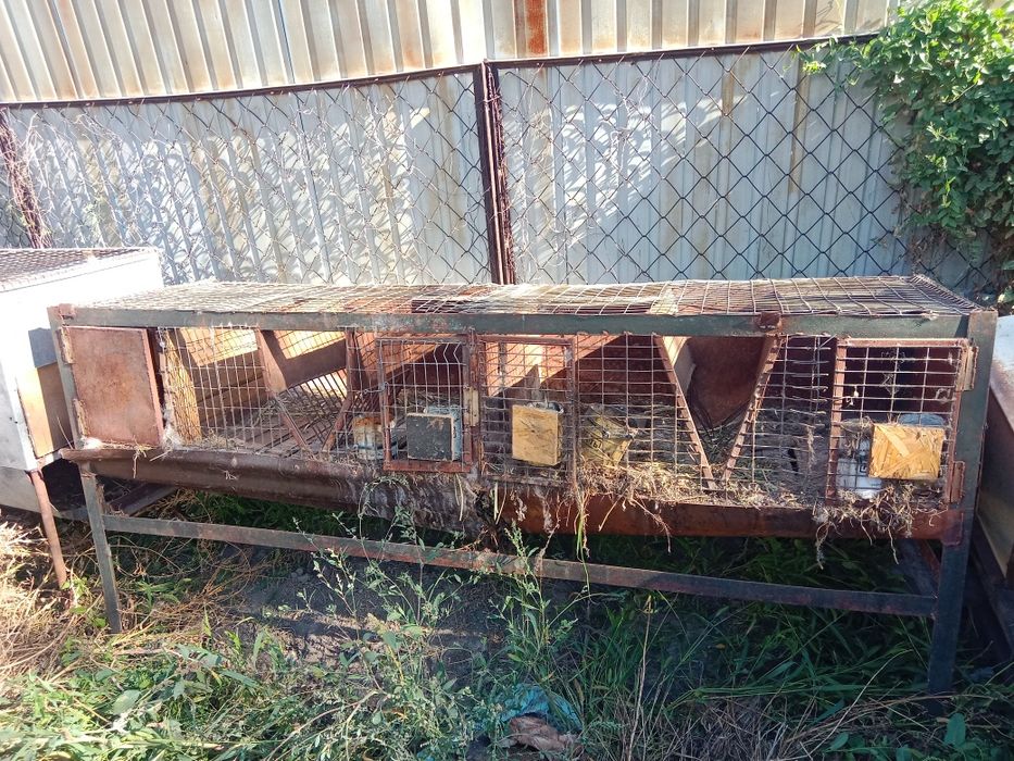 Продам клетку для кроликов