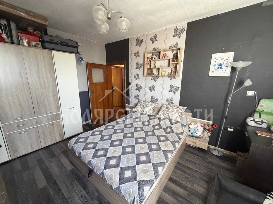 Продава се Четиристаен апартамент в Велико Търново, Център - 115 кв.м за 1261 €/кв.м - Снимка #6