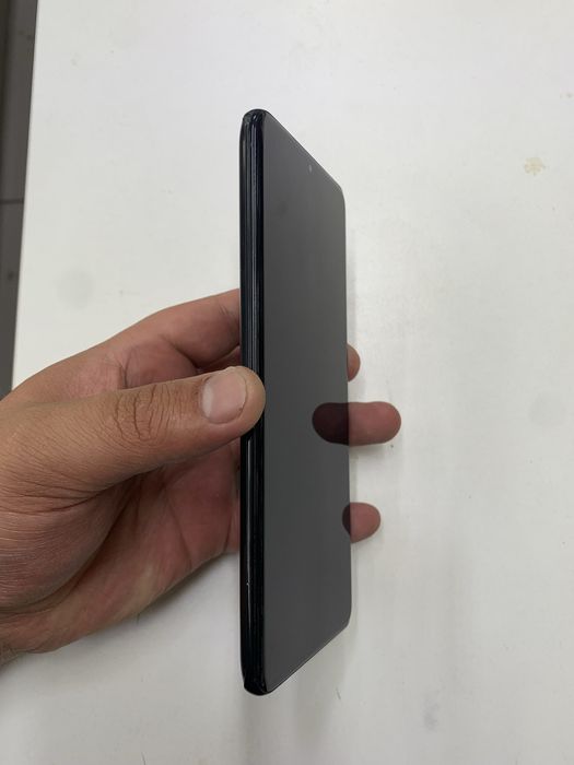Samsung S20 Plus (128GB) в идеальном состояний
