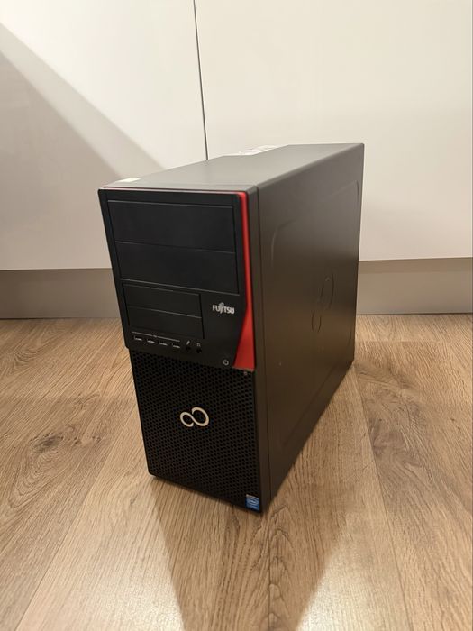 Unitate PC Fujitsu Esprimo P720 ideal retro gaming / server / media