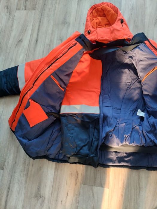 Продам рабочую зимнию форму