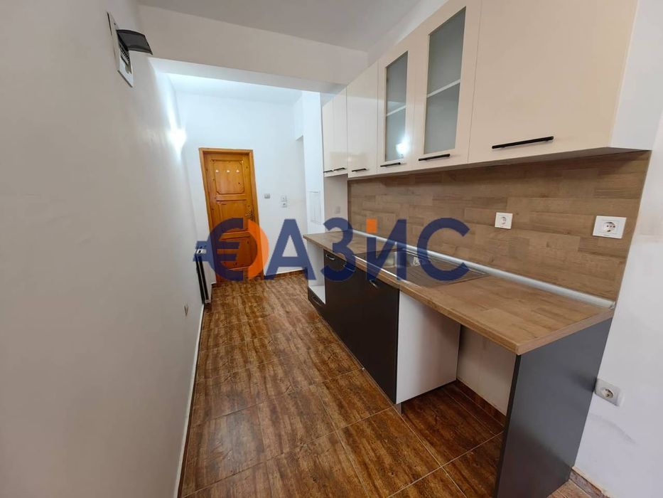 Продава се Едностаен апартамент в Несебър - 40 кв.м за 638 €/кв.м - Снимка #2