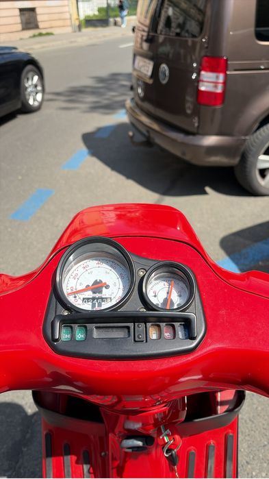 Scuter Piaggio Vespa S50 50cm 4T