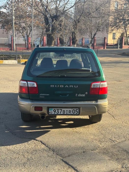 Subaru Forester 2000год европеец